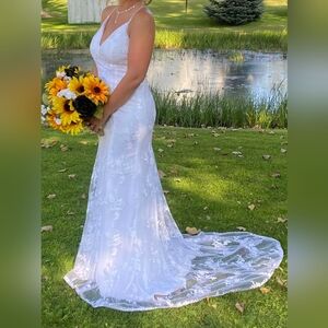Stunning White Floral Lace Wedding Dress